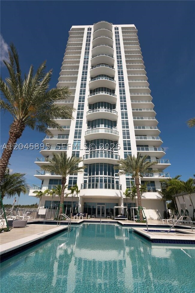 Foto del edificio - 17301 Biscayne Blvd