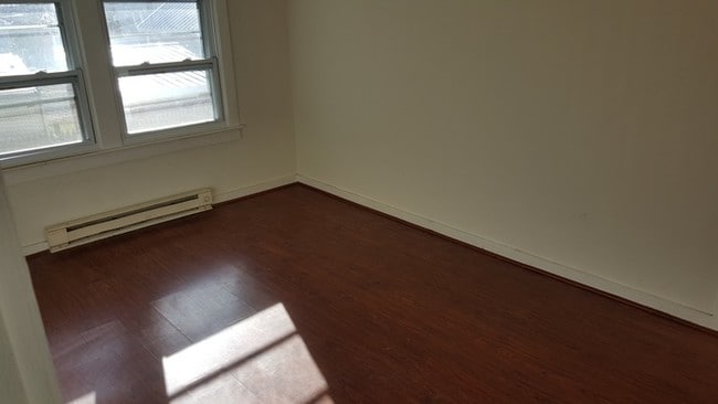 Building Photo - 87 Cherry Alley