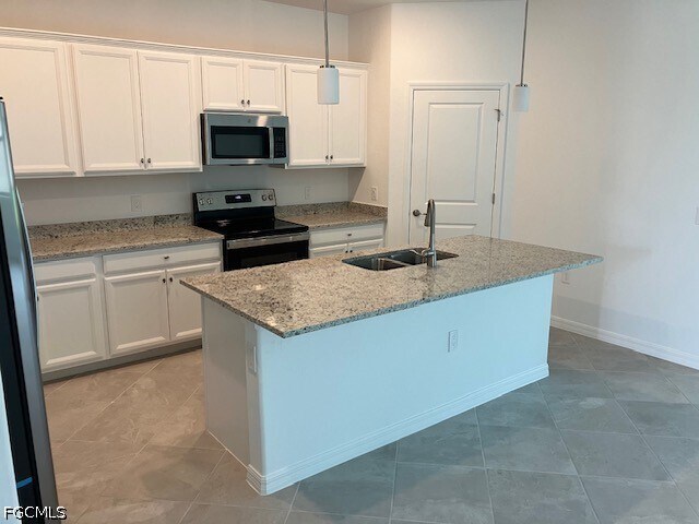 Foto del edificio - 14651 Portico Blvd