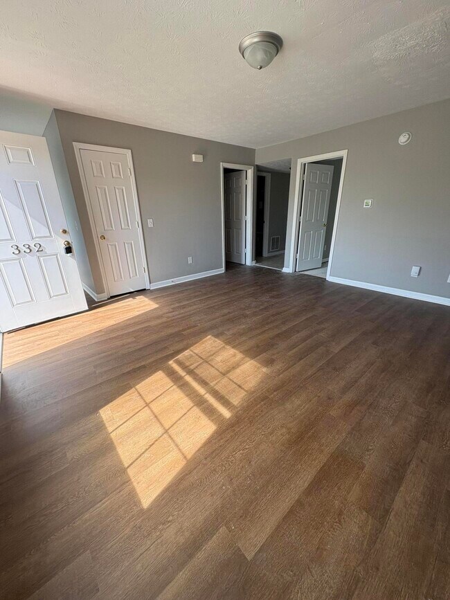 Foto del edificio - 332 E Oak St