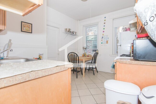 Foto del edificio - 38 Brighton Ave