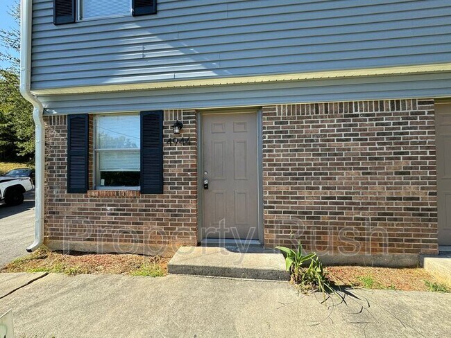 Foto del edificio - 4942 Charwood Trail NW