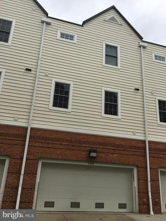Building Photo - 145 Christina Landing Dr