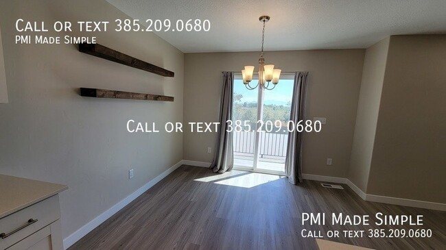 Foto del edificio - 328 Grassland Dr