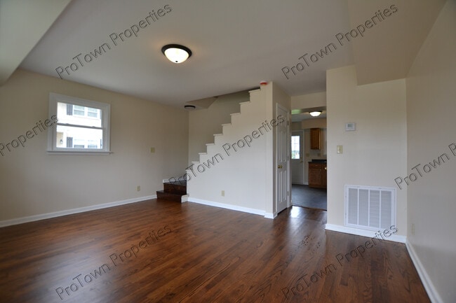 Foto del edificio - 11 E Zarley Blvd