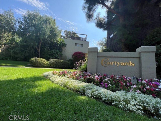 Foto principal - 950 N Kings Rd