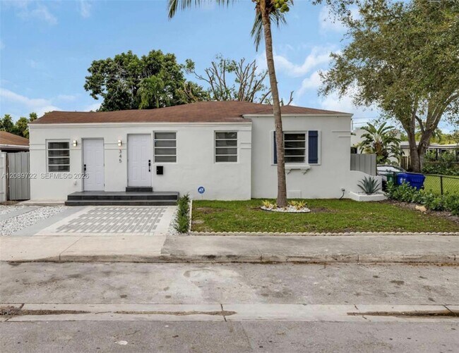 Foto del edificio - 345 NW 44th St