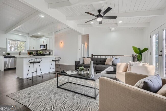 Foto del edificio - 2138 Drew Valley Rd NE
