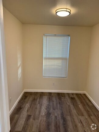 Building Photo - 230 N Inez St