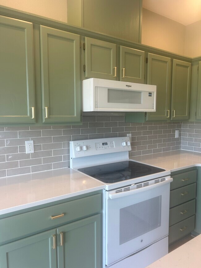 Foto del edificio - 1341 Colony Ct