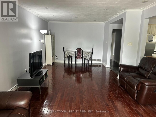 Building Photo - 14 Reiber Crescent