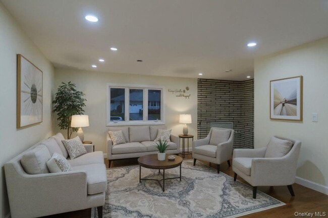 Foto del edificio - 27 Heron Ln