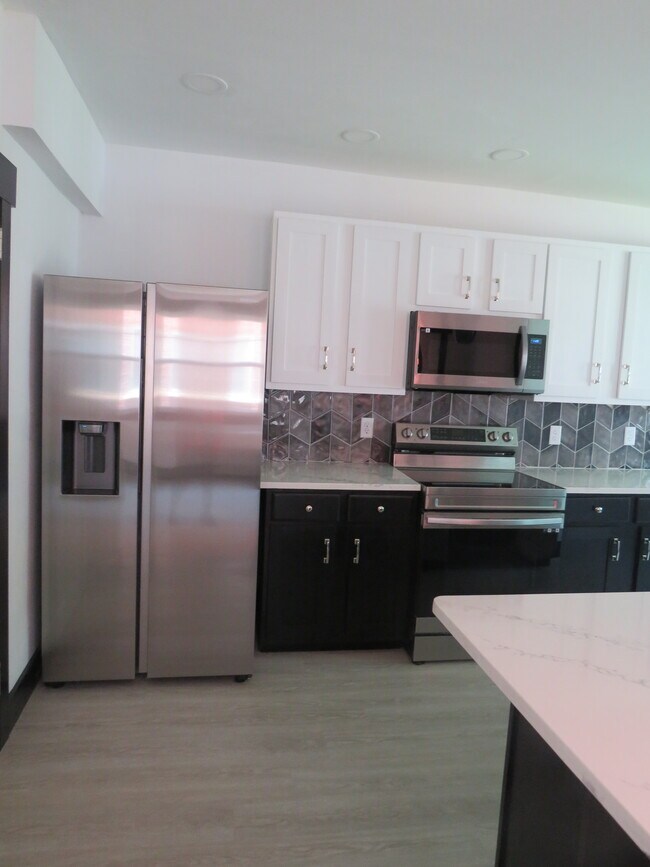 Foto del edificio - 2307 N Franklin St