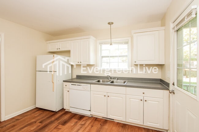 Foto del edificio - 129 St Andrews Pl Dr