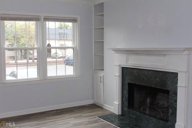 Building Photo - 14 Chaumont Square NW