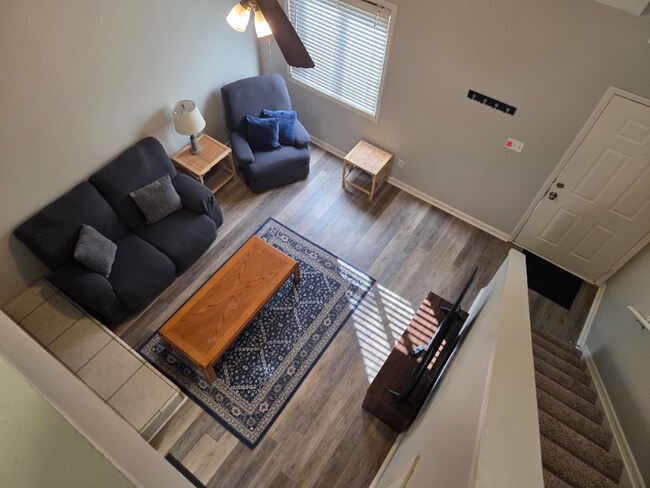 Foto del edificio - 561 Brookside Ct