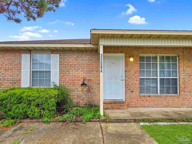 Building Photo - 3359 Green Briar Cir