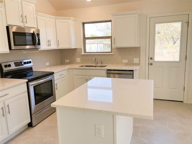 Foto del edificio - 863 Pine Ln
