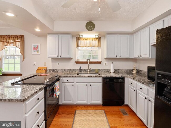 Foto del edificio - 1526 Palm Ct