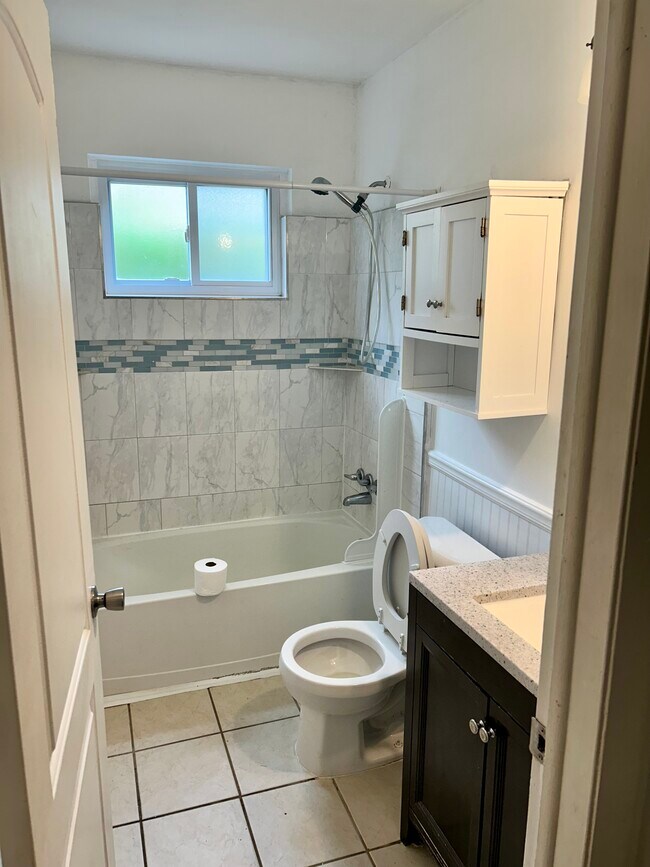 Building Photo - 8111 Timken Ave