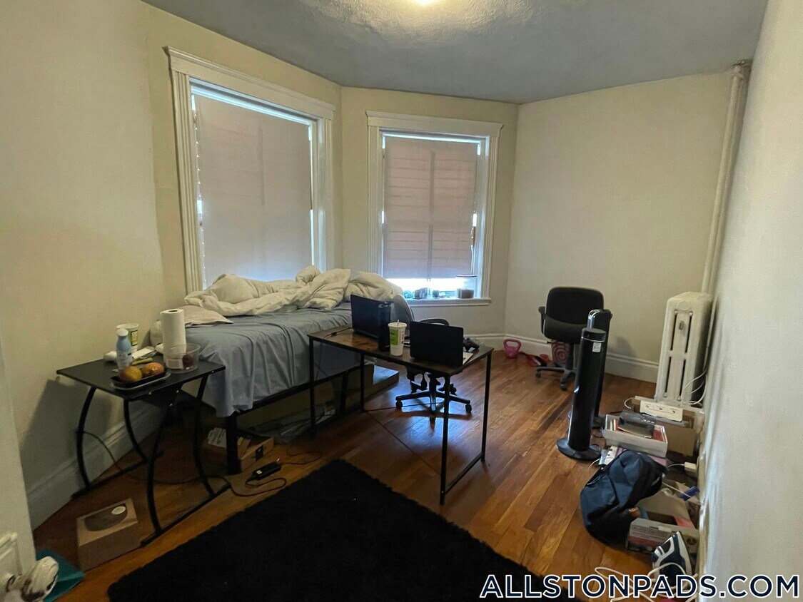 Foto principal - 1350 Commonwealth Ave