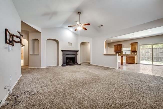 Building Photo - 1217 Nora Ln