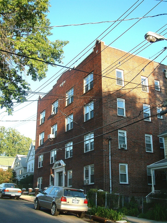 100 College Ave, Sleepy Hollow, NY 10591 Apartments in Sleepy Hollow