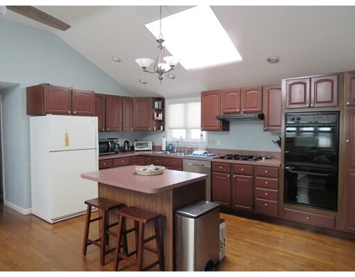 Building Photo - 9 Saltworks Ln