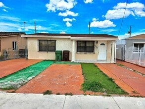 Building Photo - 4596 E 8th Ct