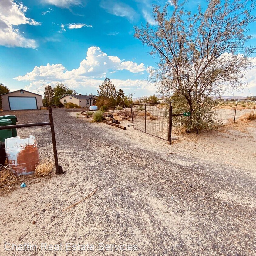 3 br, 2 bath House 5445 Tamarack Avenue House for Rent in Silver