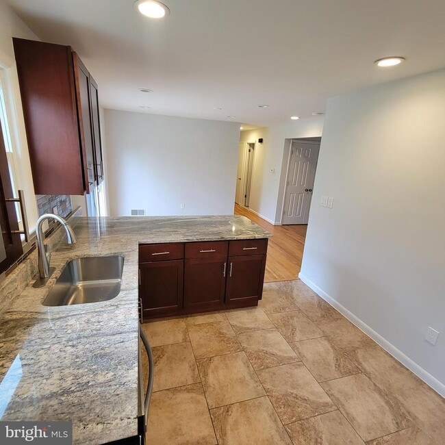 Building Photo - 18320 Metz Dr