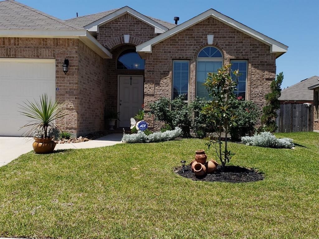 Primary Photo - 5215 Rosehill Ridge Court