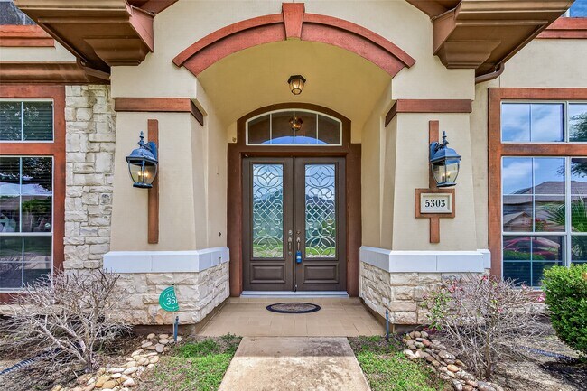 Building Photo - 5303 Fenwick Way Ct