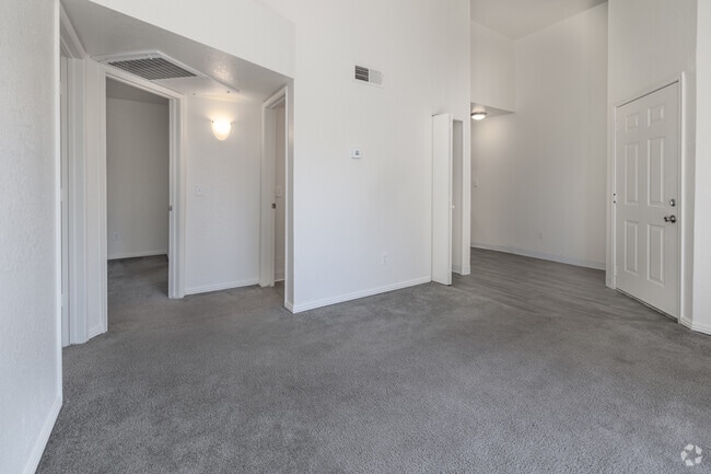 2BR, 2BA - 641SF - Living Room - Mountain Vista