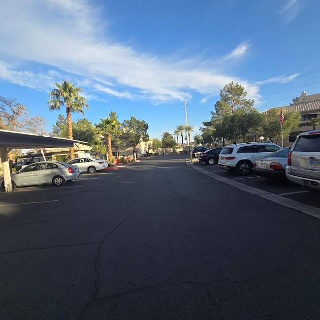 Foto del edificio - 7400 W Flamingo Rd