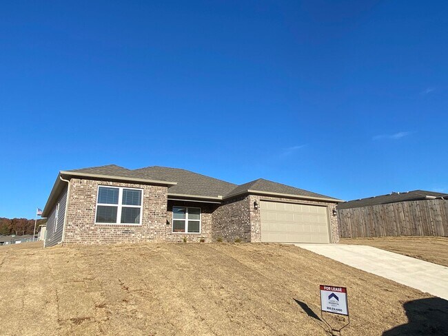 Foto del edificio - Now Pre-Leasing in Cedar Bluff — Stunning 4-Bed, 2-Bath Home You Don’t Want to Miss!