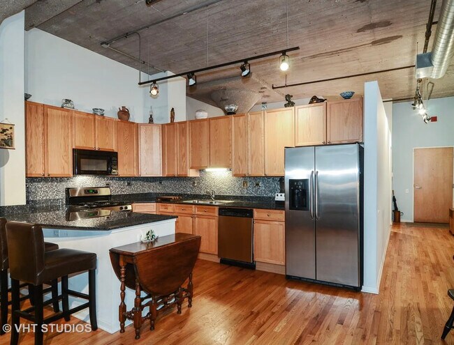 Foto del edificio - 900 N Kingsbury St