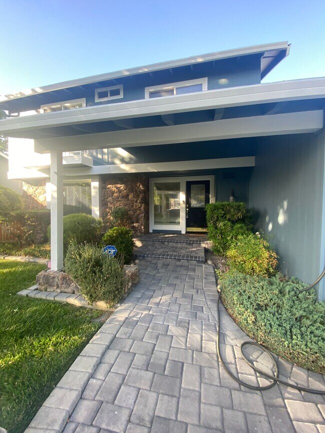 Foto del edificio - Pleasanton - Birdland House, 4 Bed/ 2.5 Ba...