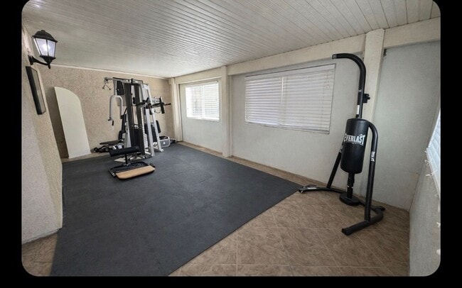 Building Photo - Charming 3bd/2bath Home in Santa Maria