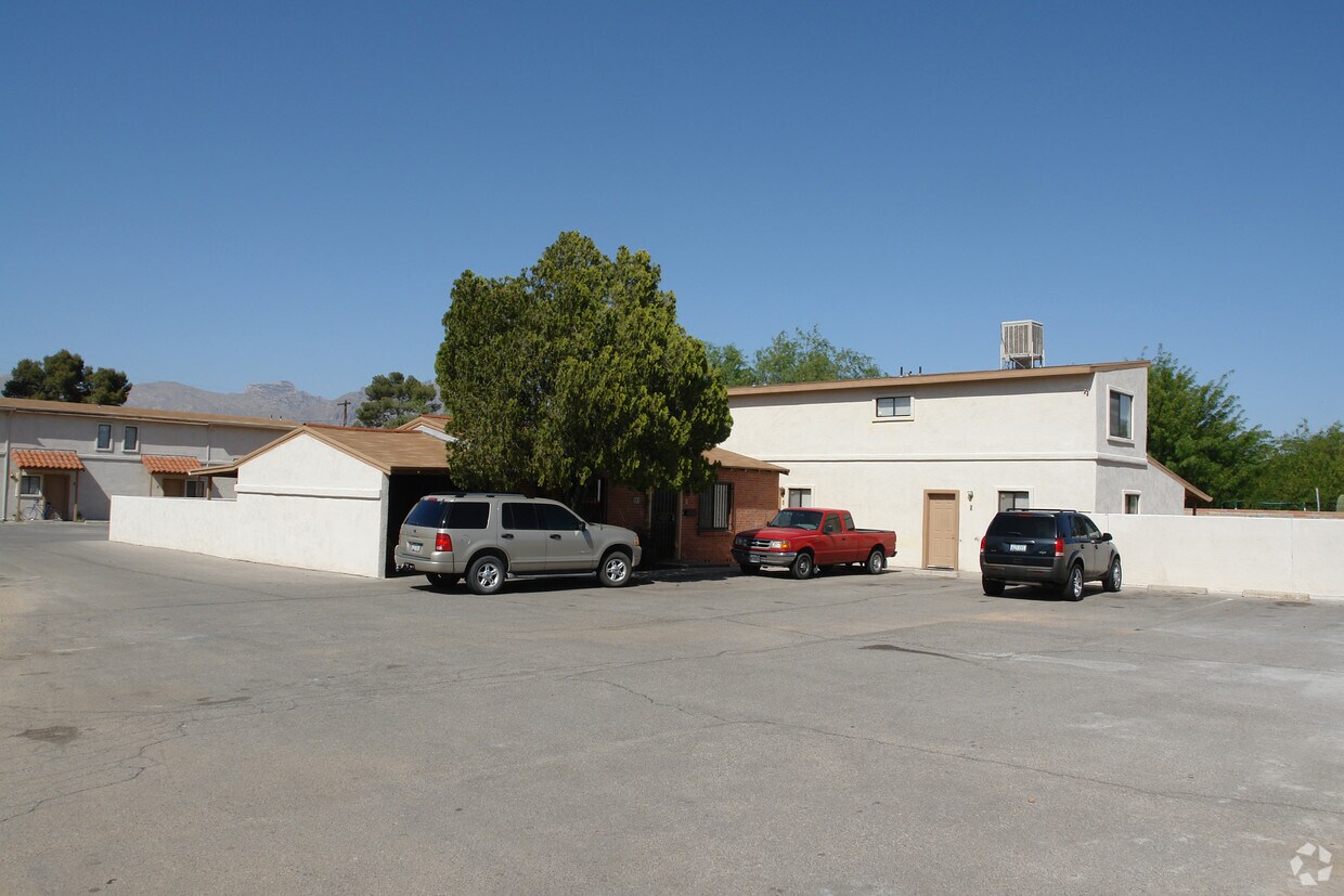 Foto del edificio - 575-581 E Calle Arizona