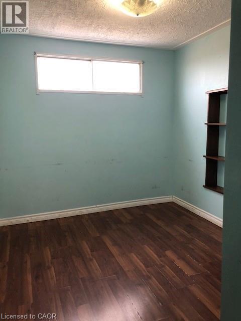 Photo du bâtiment - 1073 Hwy 8