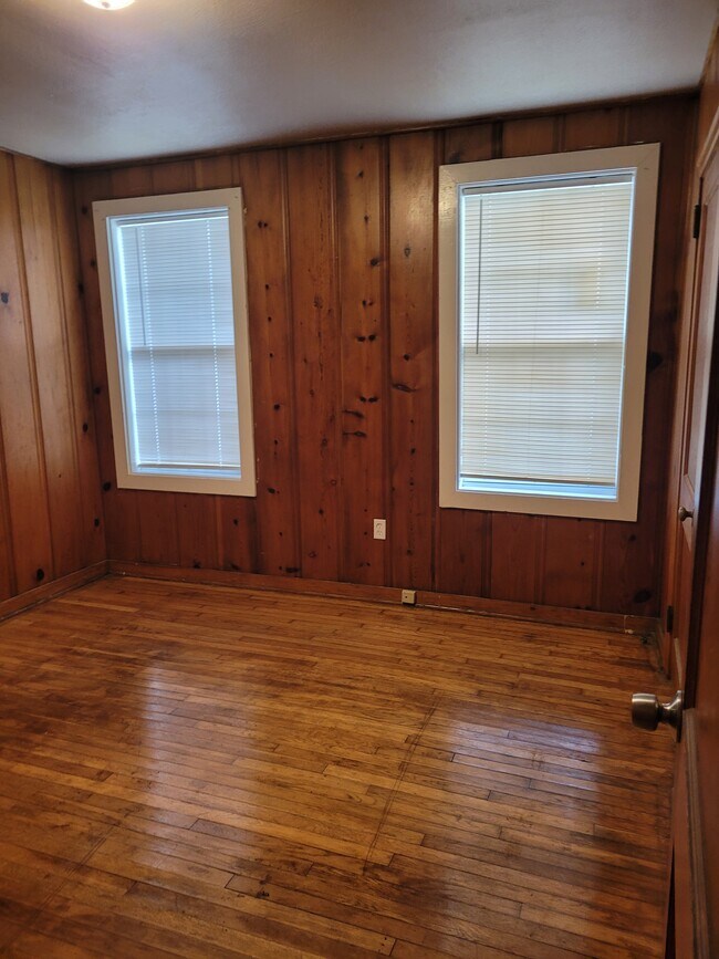 Foto del edificio - 4374 Monroe Ave