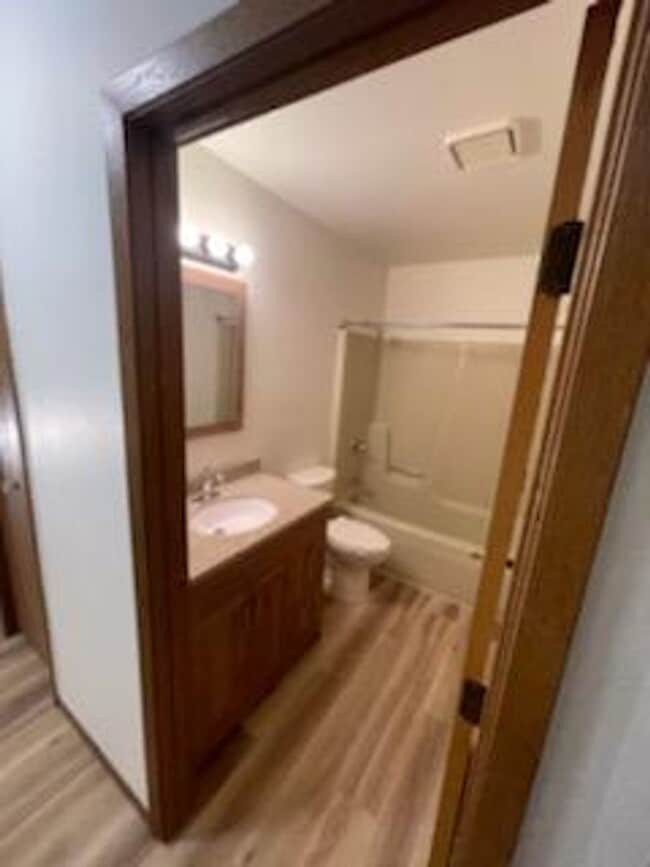 Interior Photo - Golden Sands Apartments