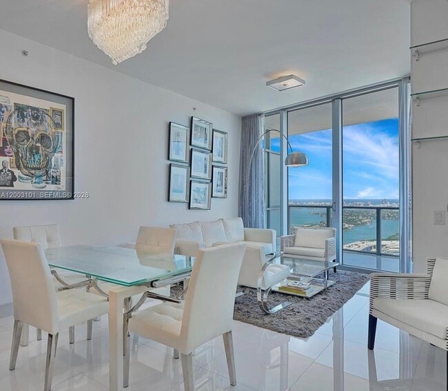 Foto del edificio - 1100 Biscayne Blvd