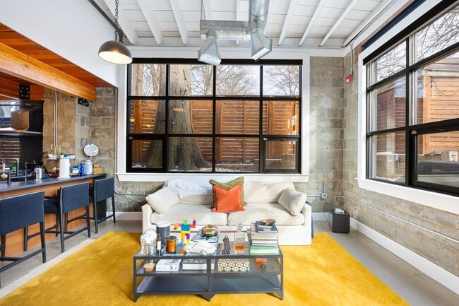 Foto del edificio - 51 Greenwood Ave