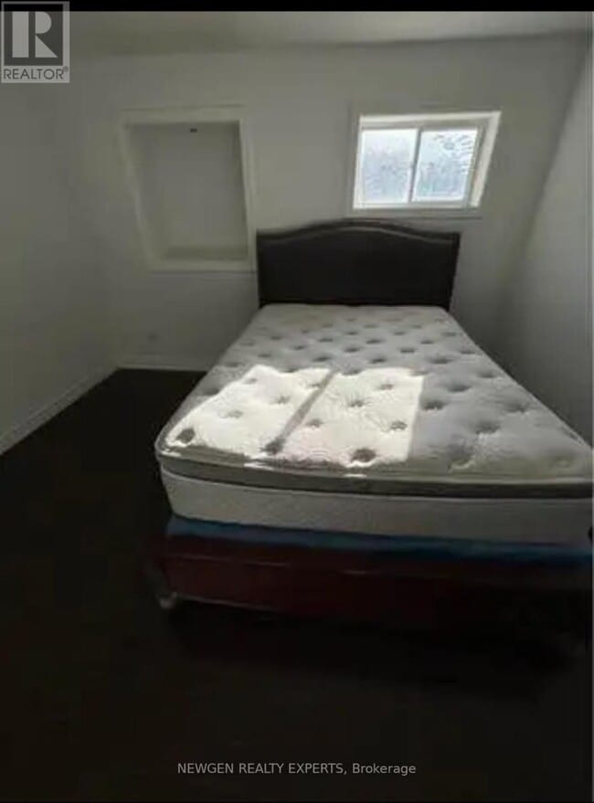 Photo du bâtiment - 476 Staines Rd