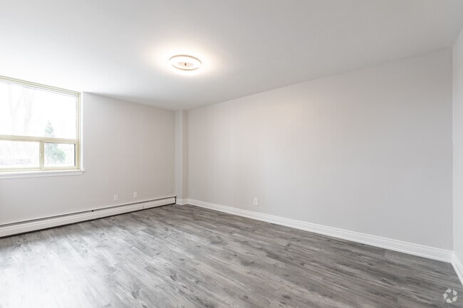 3BR, 2BA - 1303SF - Primary Bedroom - Fairview Towers