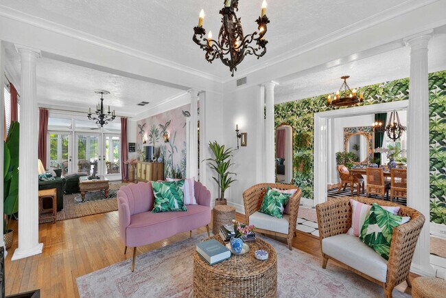 Foto del edificio - 7706 Westmoreland Dr