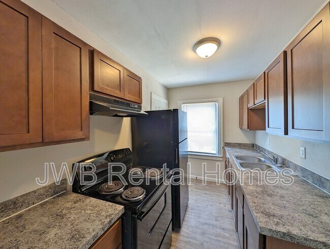 Foto del edificio - 2824 Fleming St