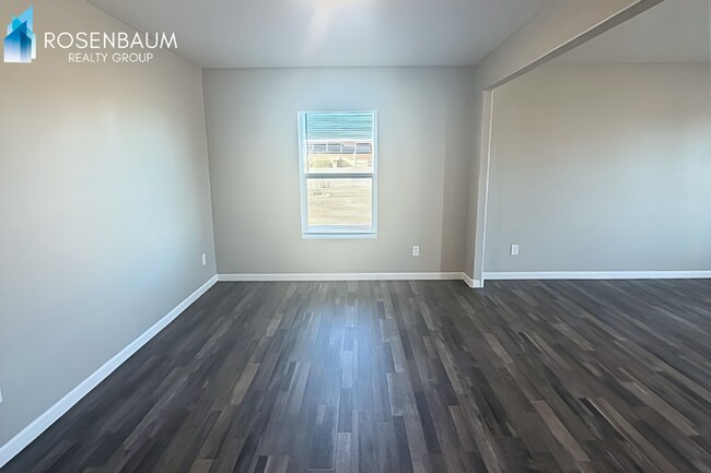 Building Photo - 8764 W Reventon Dr